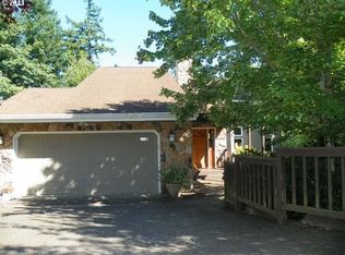 10596 NW Harding Ct, Portland, OR 97229