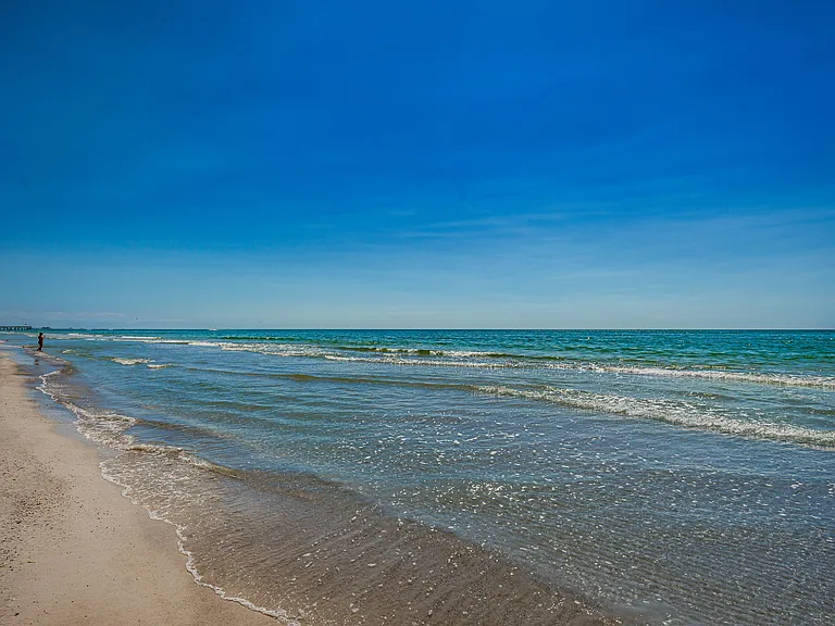 16800 Gulf Blvd #5 — Photo 49