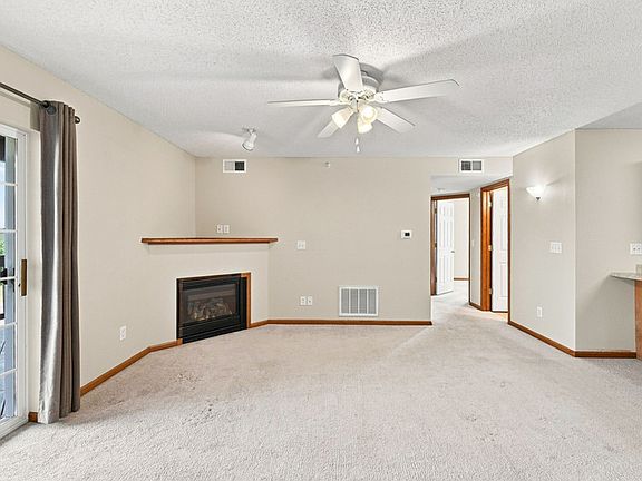 5th image of 3213 S 16th Ave Unit 204