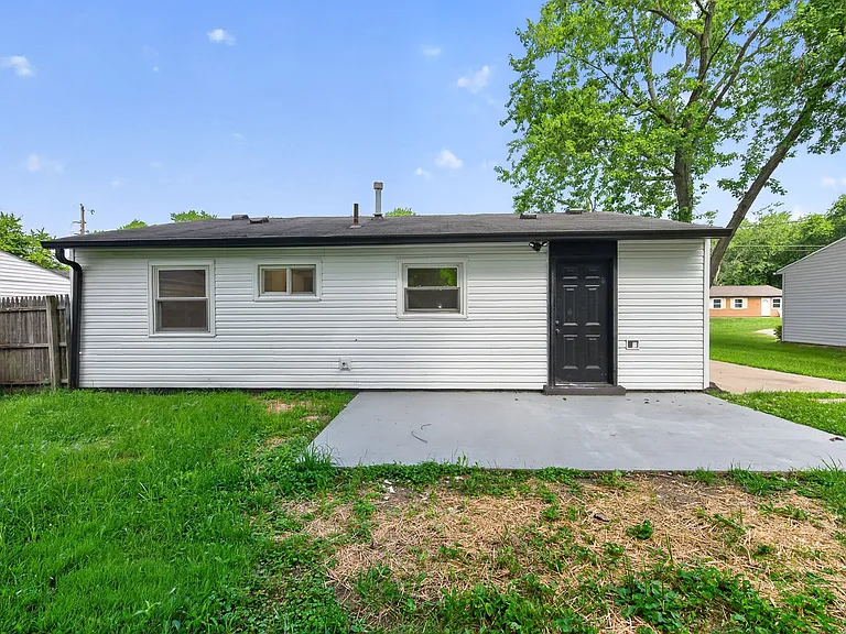 3455 Redskin Dr — Photo 32