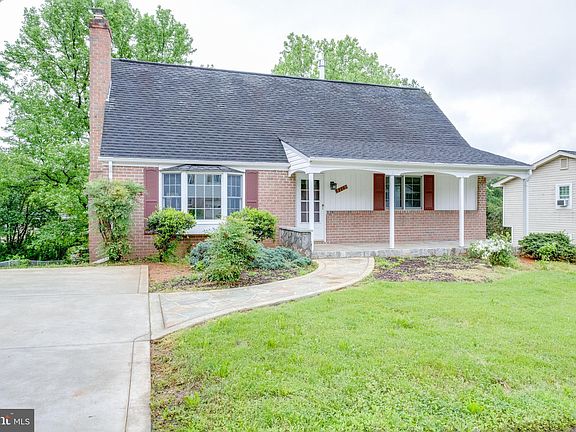 2nd image of 5119 Pumphrey Dr