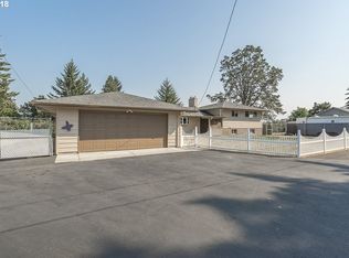 17560 Kirkwood St, Gladstone, OR 97027