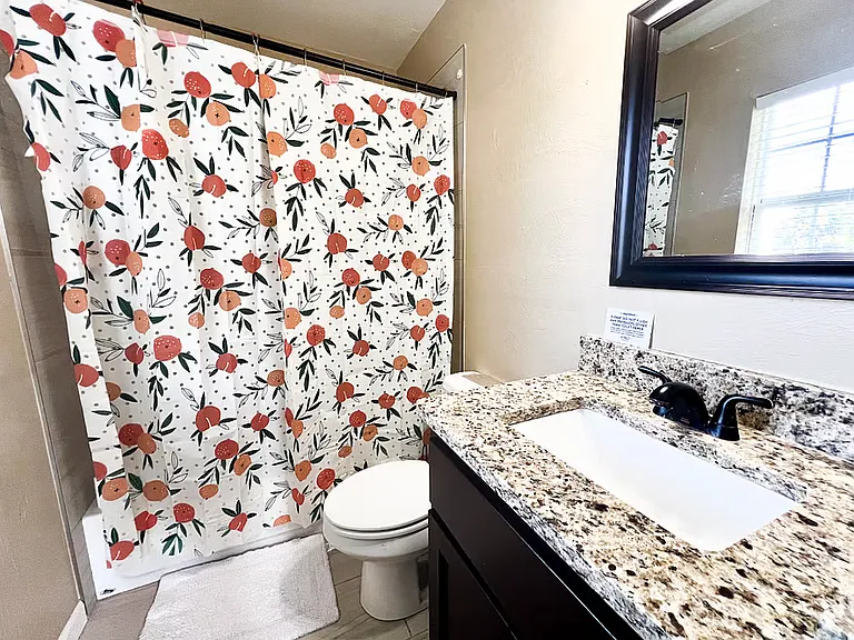 2420 S Hudson Ave #2 — Photo 7