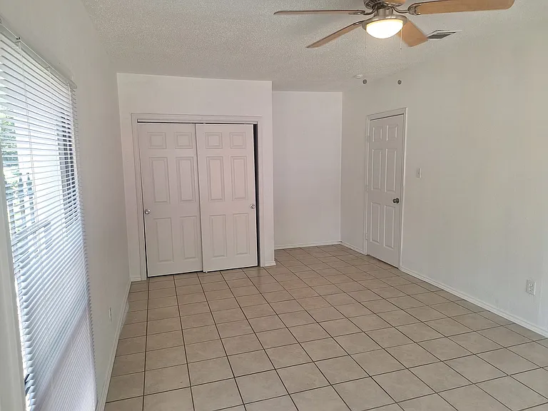 5912 Maceo Ln — Photo 17