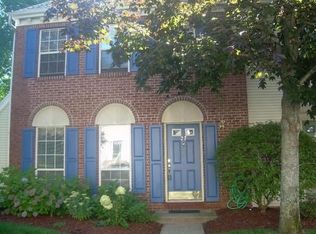 27 Middlesex Rd, Merrimack, NH 03054