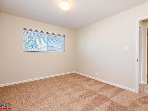 5th image of 824 Maryann Dr #5