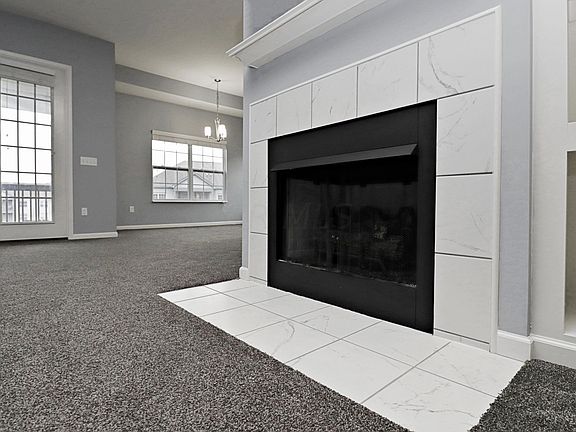 3rd image of 630 Wintergreen Way