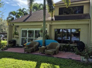 5110 Puritan Cir, Tampa, FL 33617