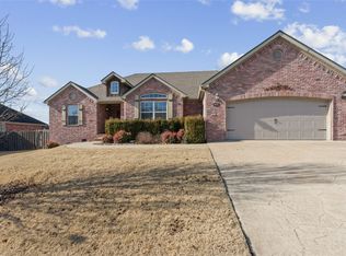 570 Sorrento Dr, Centerton, AR 72719