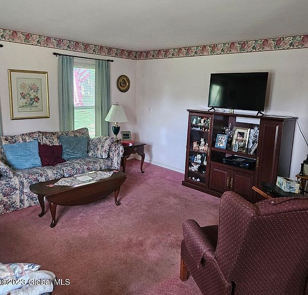 4th image of 110 Independence Ln Lane