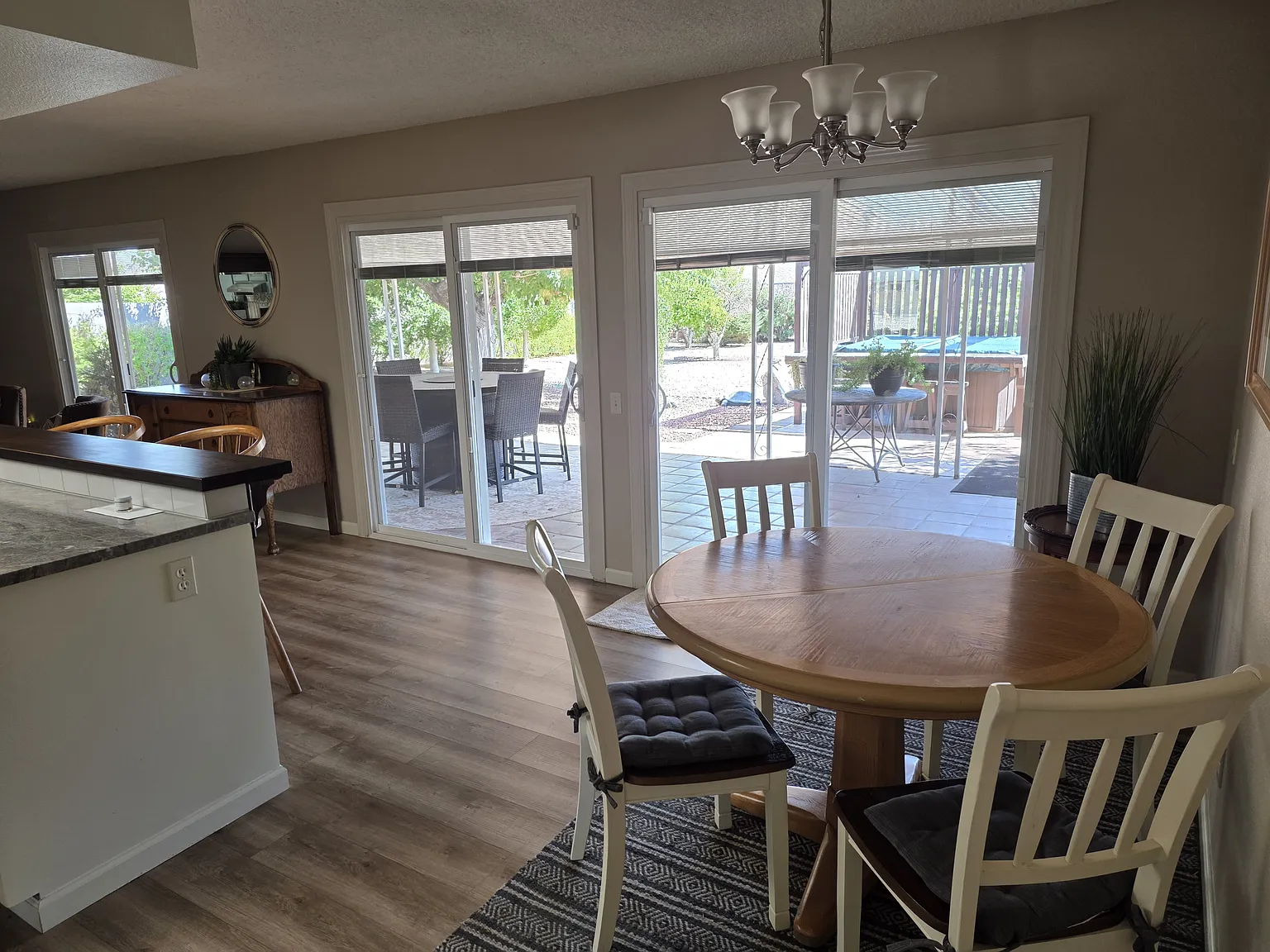 2 bed, 1946 sqft, $1,750 — Photo 3