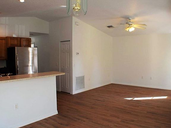 5th image of 3488 NW 36th Ave