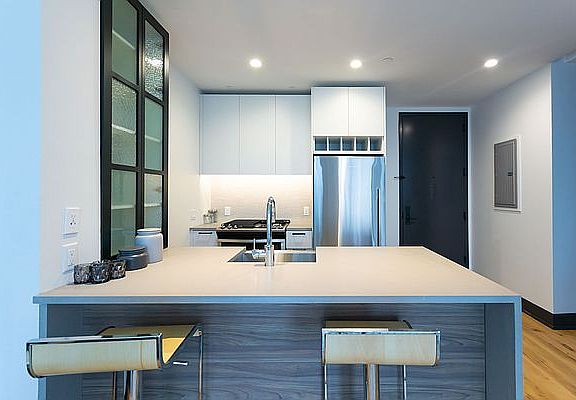 4th image of 42-20 27th St #822