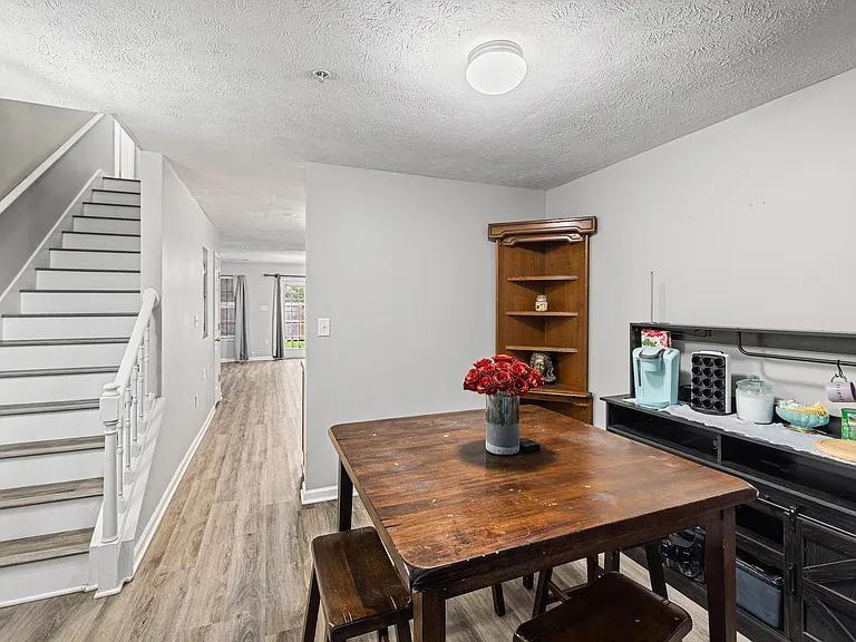 171 Swaying Pine Ct #1 — Photo 10