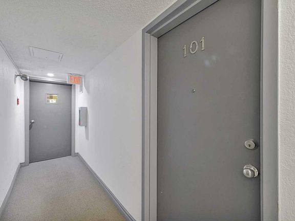 3rd image of 101-103 Hermary St #101