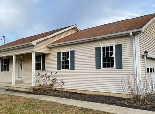 25 Brickyard Rd, Mechanicville, NY 12118