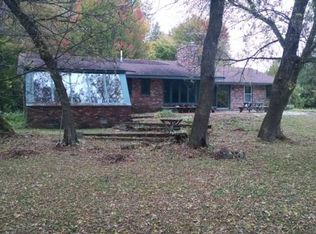 6757 N Middle Rd, Hope, MI 48628