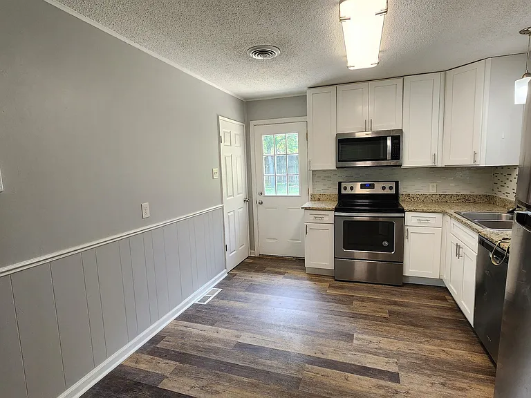 429 Mineral Rd — Photo 4