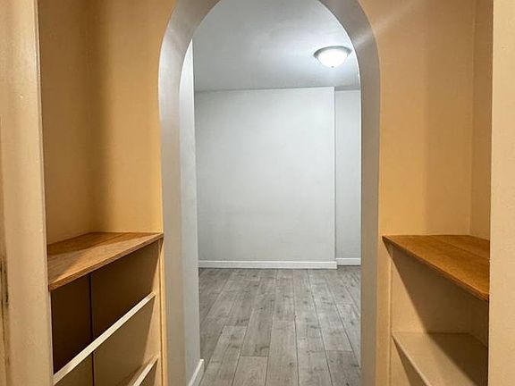 4th image of 1349 Terrace Ave