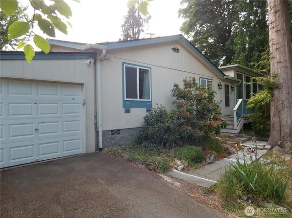 102 Stuart Drive, Port Angeles, WA 98362