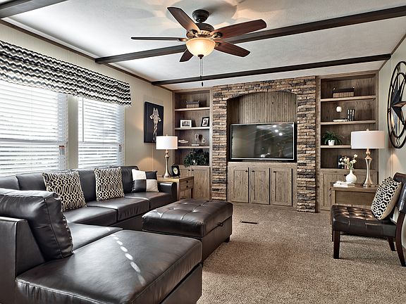 4th image of 5541 Paseo Nuevo Circle