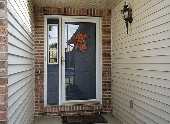 3rd image of 207 Baywood Ct