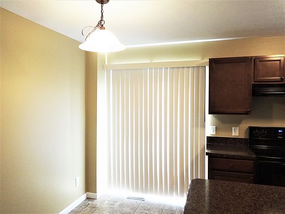 4th image of 2120 Silverspur Dr