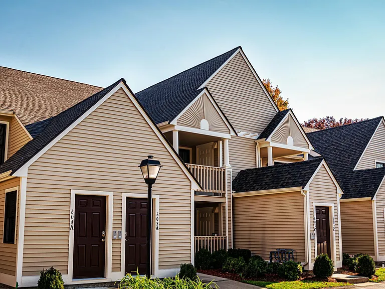 Briar Glen Village — Photo 14