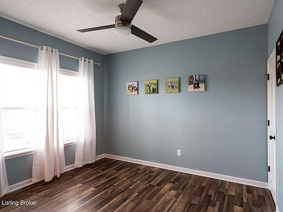 5th image of 203 Copper Creek Dr