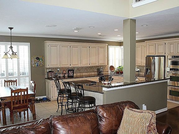 2nd image of 2706 Treesdale Ct