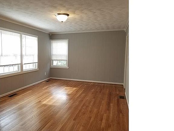4th image of 708 Raynor Ave