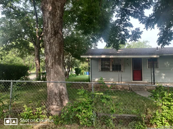 2238 SW 19th St, San Antonio, TX 78207