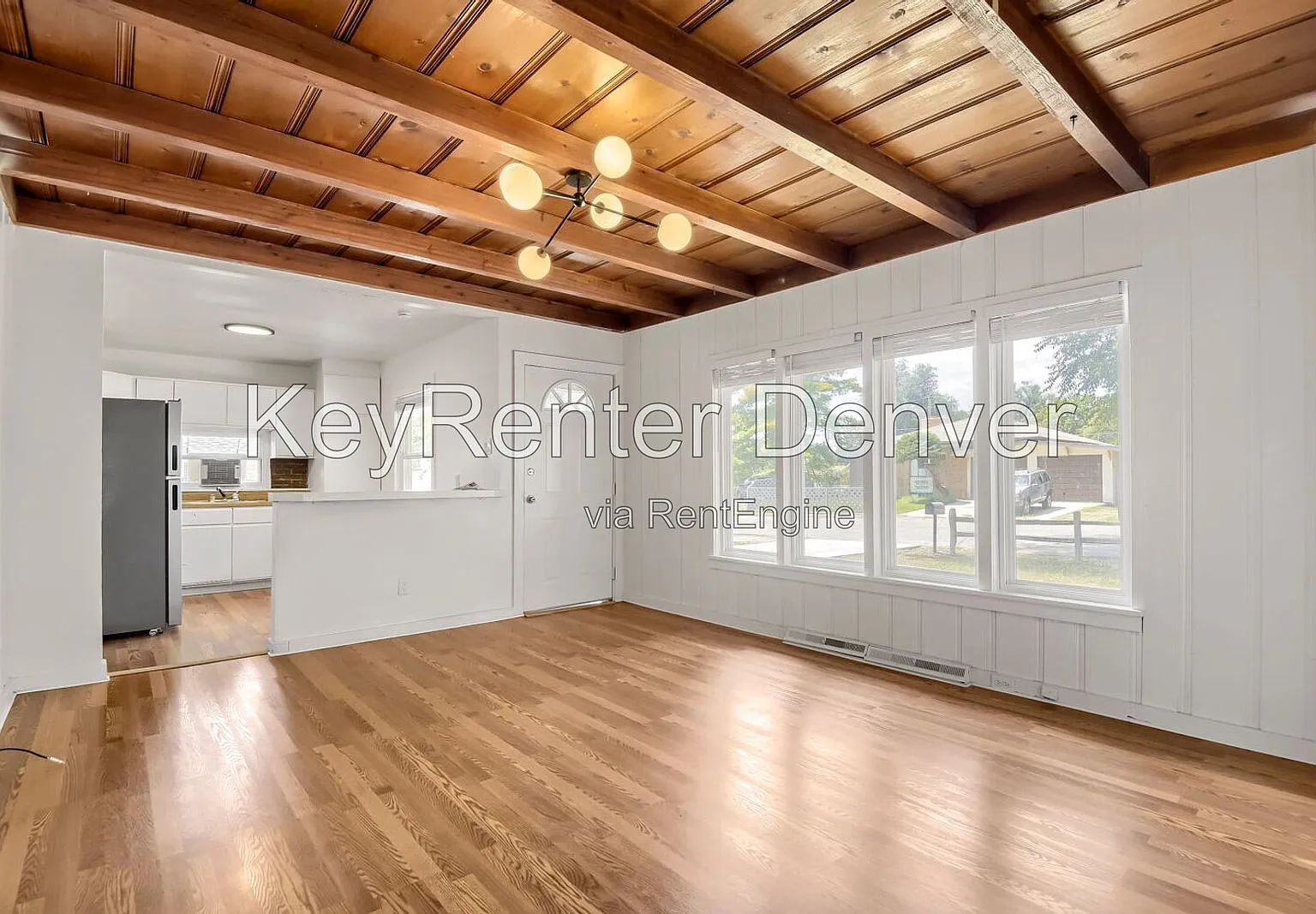 2 bed, 1.0 bath, 721 sqft, $1,875 — Photo 3