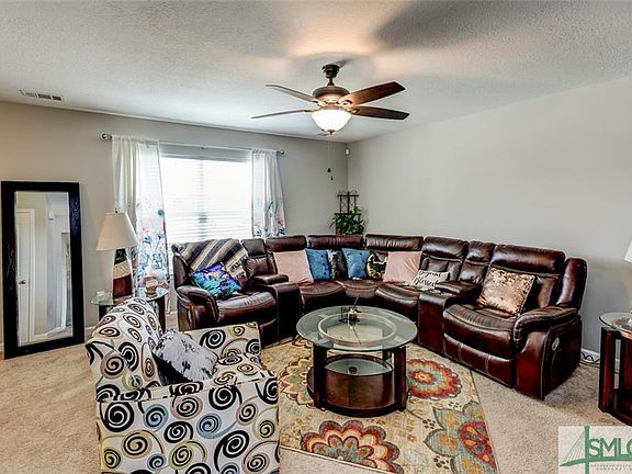 2nd image of 104 Auburn Cir