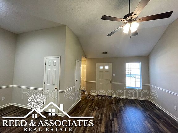 4th image of 6823 Meadow Chase Ln
