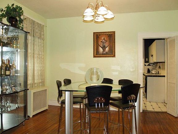 3rd image of 207-209 Madison Ave