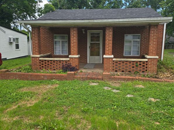 1003 Market St W