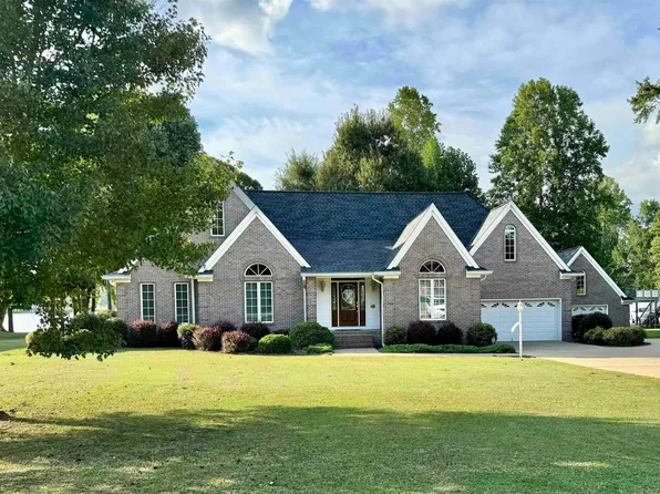 370 Jake Dr, Sylacauga, AL 35151