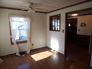 2nd image of 2814 Lillian St