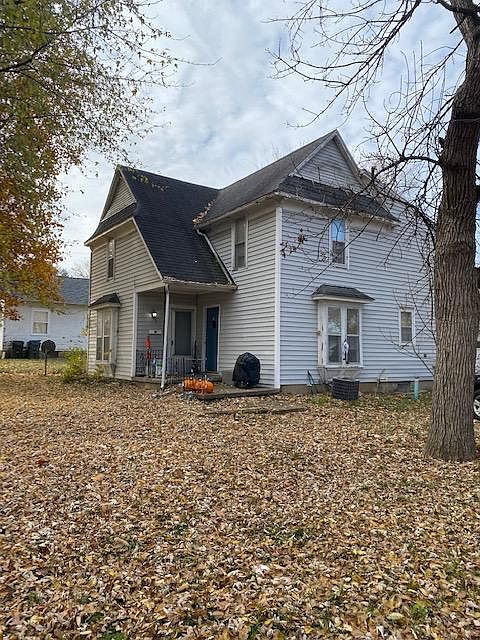 1st image of 1410 E Pierce St