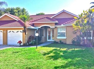 4942 Three Oaks Blvd, Sarasota, FL 34233