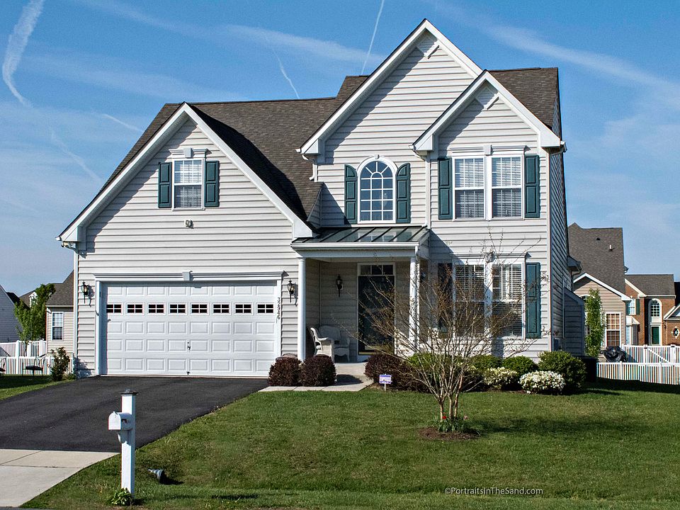1st image of 32946 Sandstone Dr