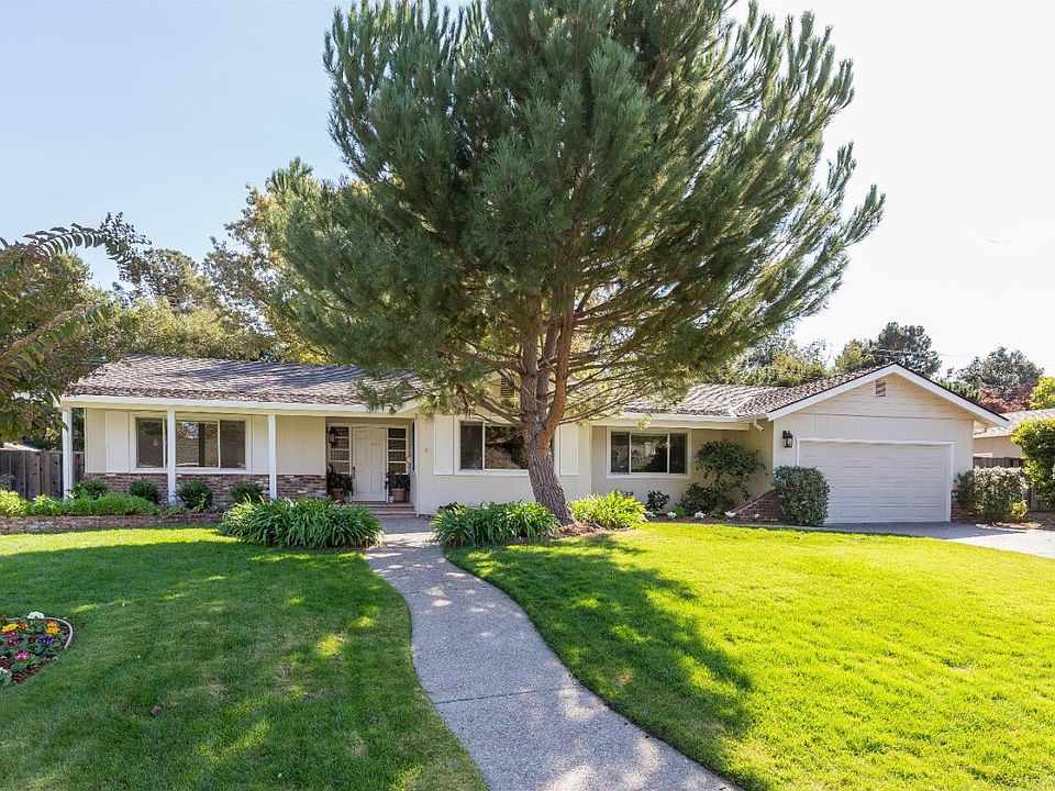 1st image of 19592 Braemar Dr