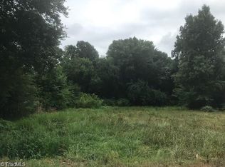 317 Thompson St, Thomasville, NC 27360
