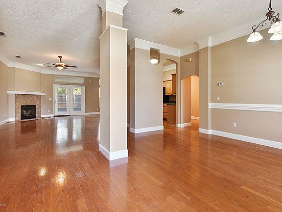 4th image of 1971 Cloister Ct