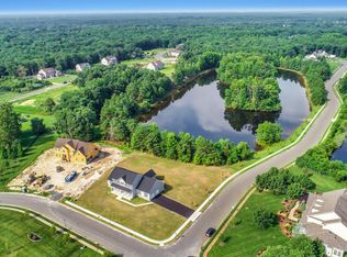 10 Whispering Grove Blvd, Jackson, NJ