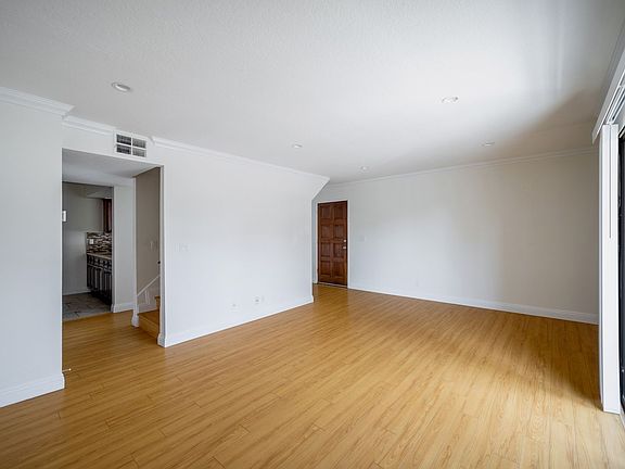 2nd image of 2243 N Catalina St APT H