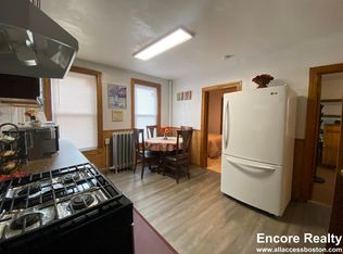 6 Smythe St #1A, Brookline, MA 02445