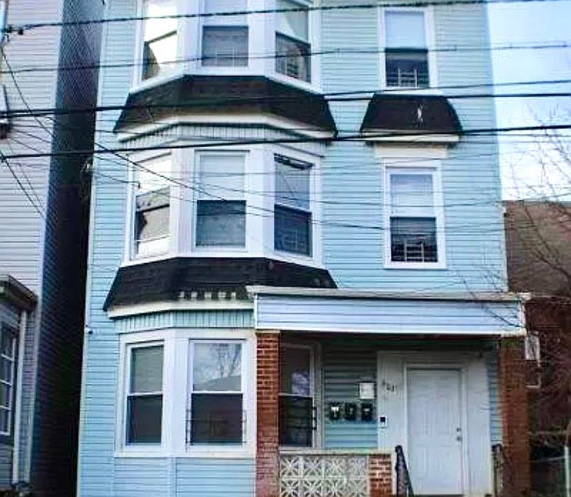 1st image of 601 S 17th St Floor 3