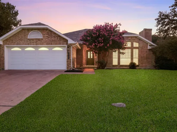 6833 Old Mill Rd, North Richland Hills, TX 76182